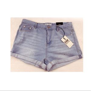 ❤️ NWT New Denim Shorts